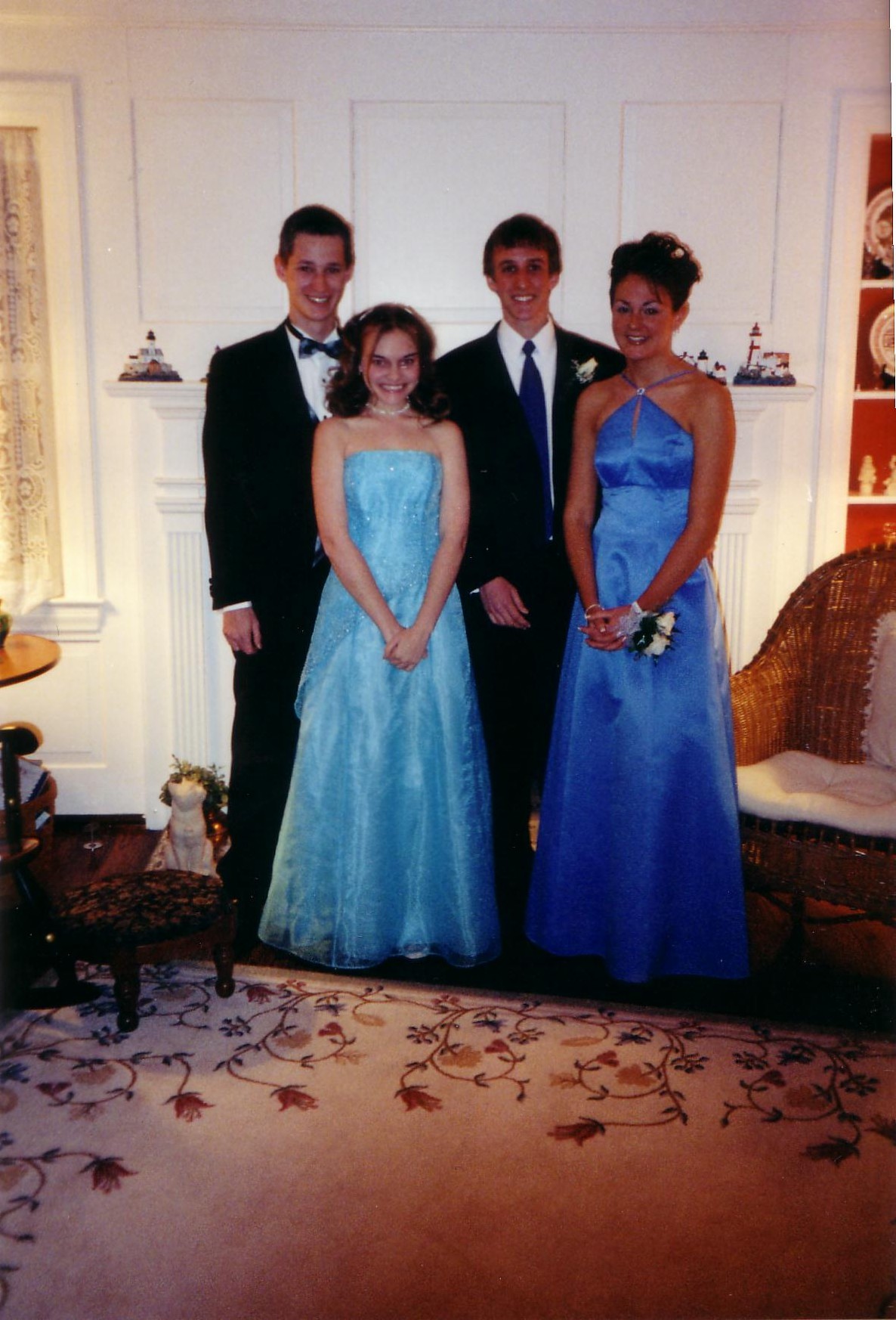 Prom2.JPG (342869 bytes)
